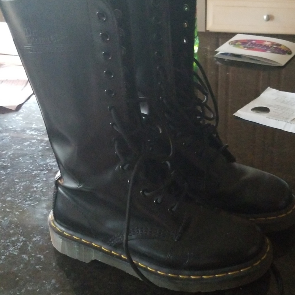 Dr. Martens size 6